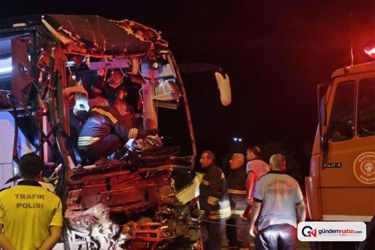 Gaziantep’te yolcu otobüsü tırla çarpıştı: 2 ölü, 22 yaralı
