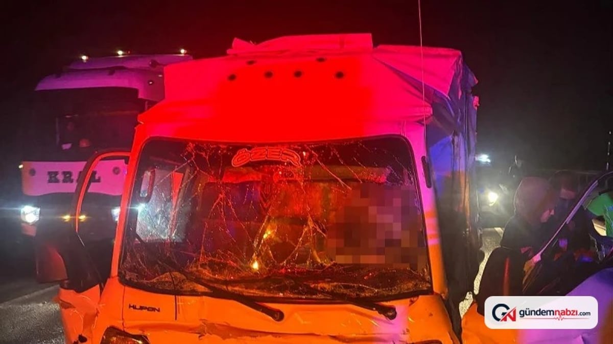 Bilecik'te otobüsle kamyonet çarpıştı: 1 ölü