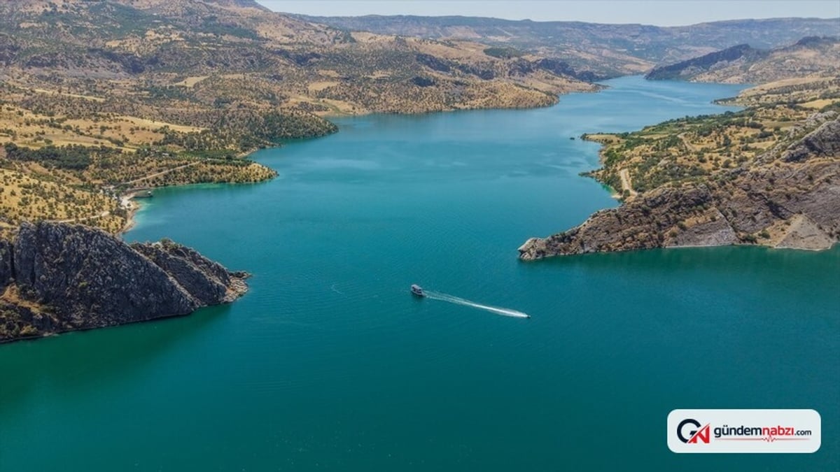 Diyarbakır'da güneş enerjili tekneler dört ilin güzelliğini buluşturuyor