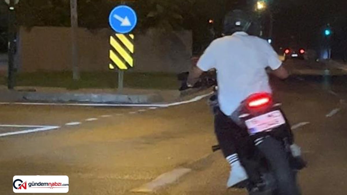 Bursa'da kırmızı ışıkta drift atan motosikletli