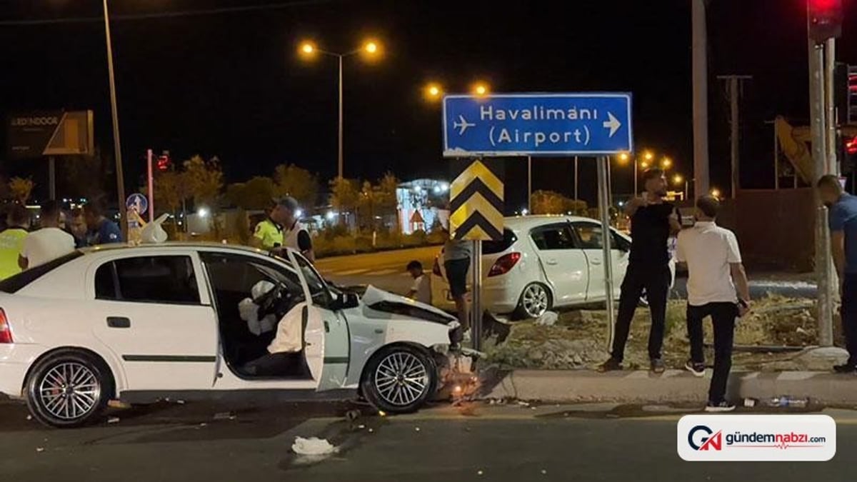 Diyarbakır'da iki otomobil çarpıştı: 7 yaralı