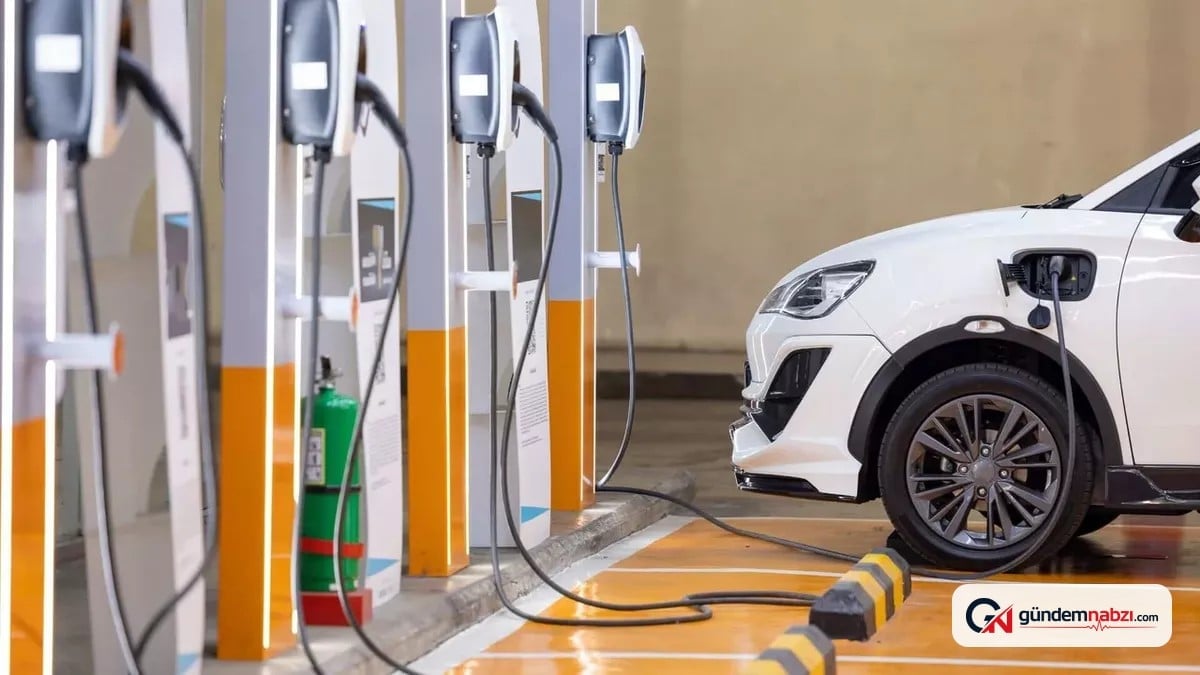 Türkiye'deki elektrikli araç ve şarj noktası sayısı açıklandı