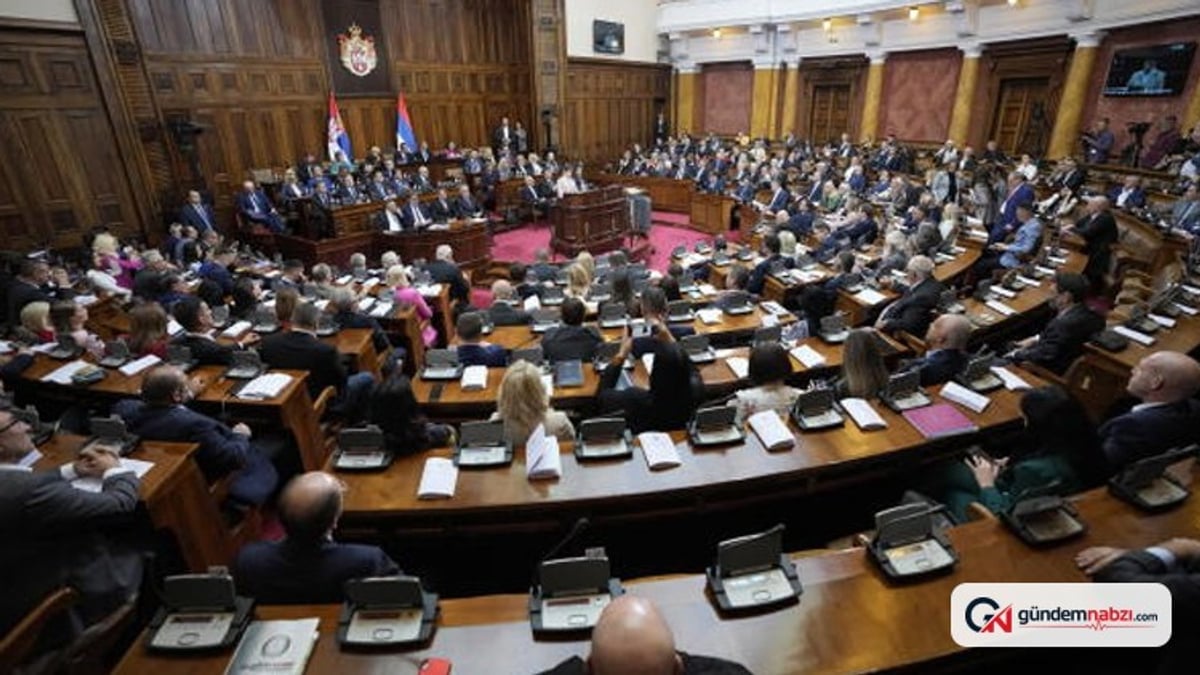 Sırbistan'da erken seçim 18 veya 25 Ekim'de