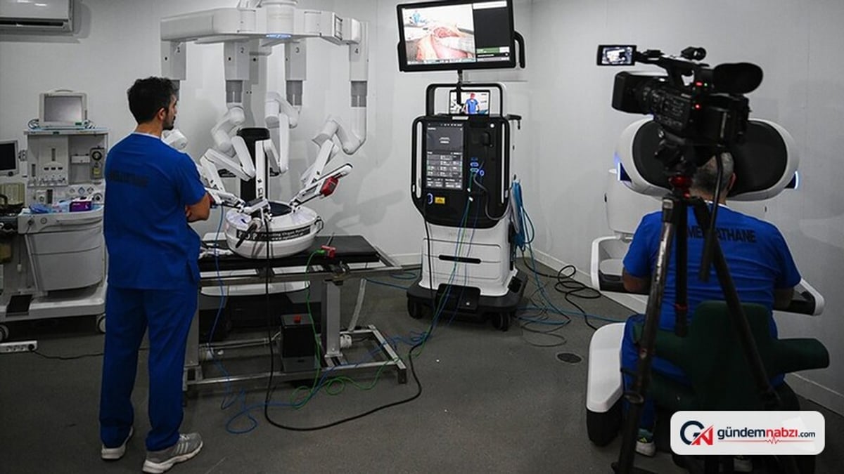 TCG Anadolu'da robotik cerrahi prototipi uygulandı