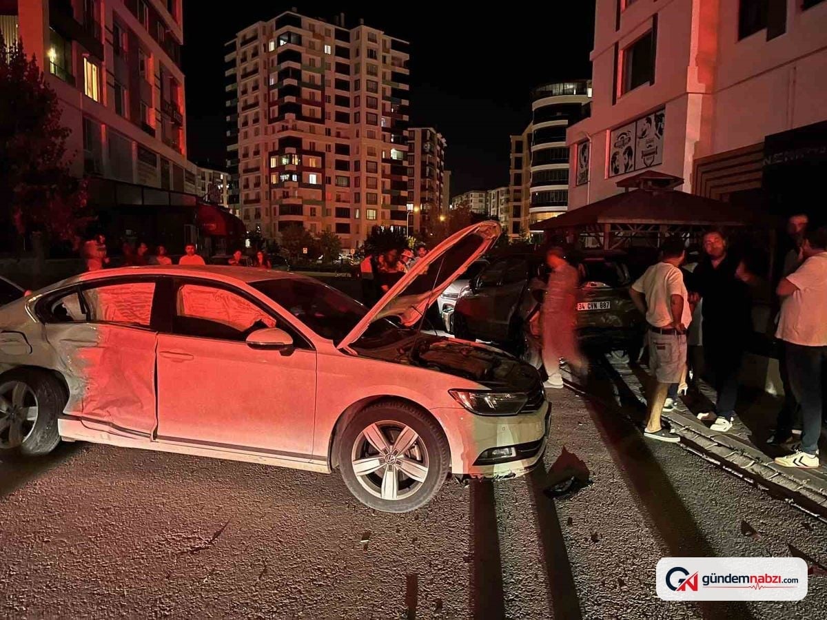 Niğde'de zincirleme kaza: 5 otomobil ve motosiklet hasar gördü