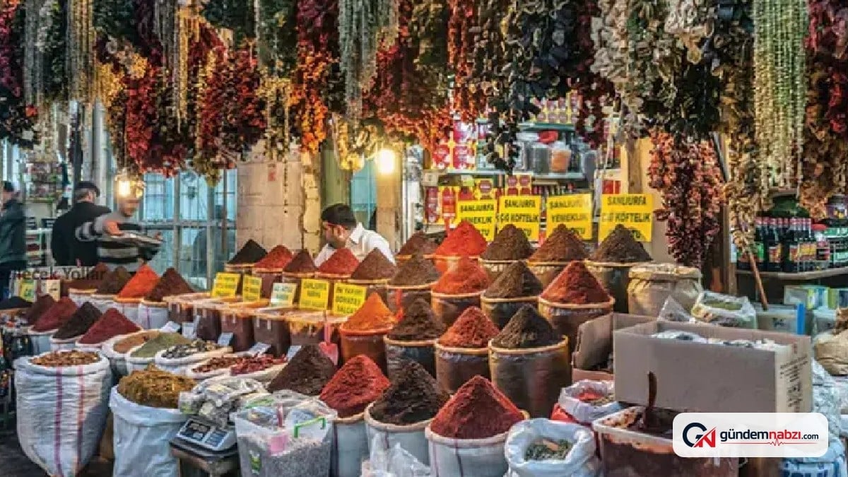 Şanlıurfa'da fındık 300 TL, fıstık 1200 TL'den satılıyor