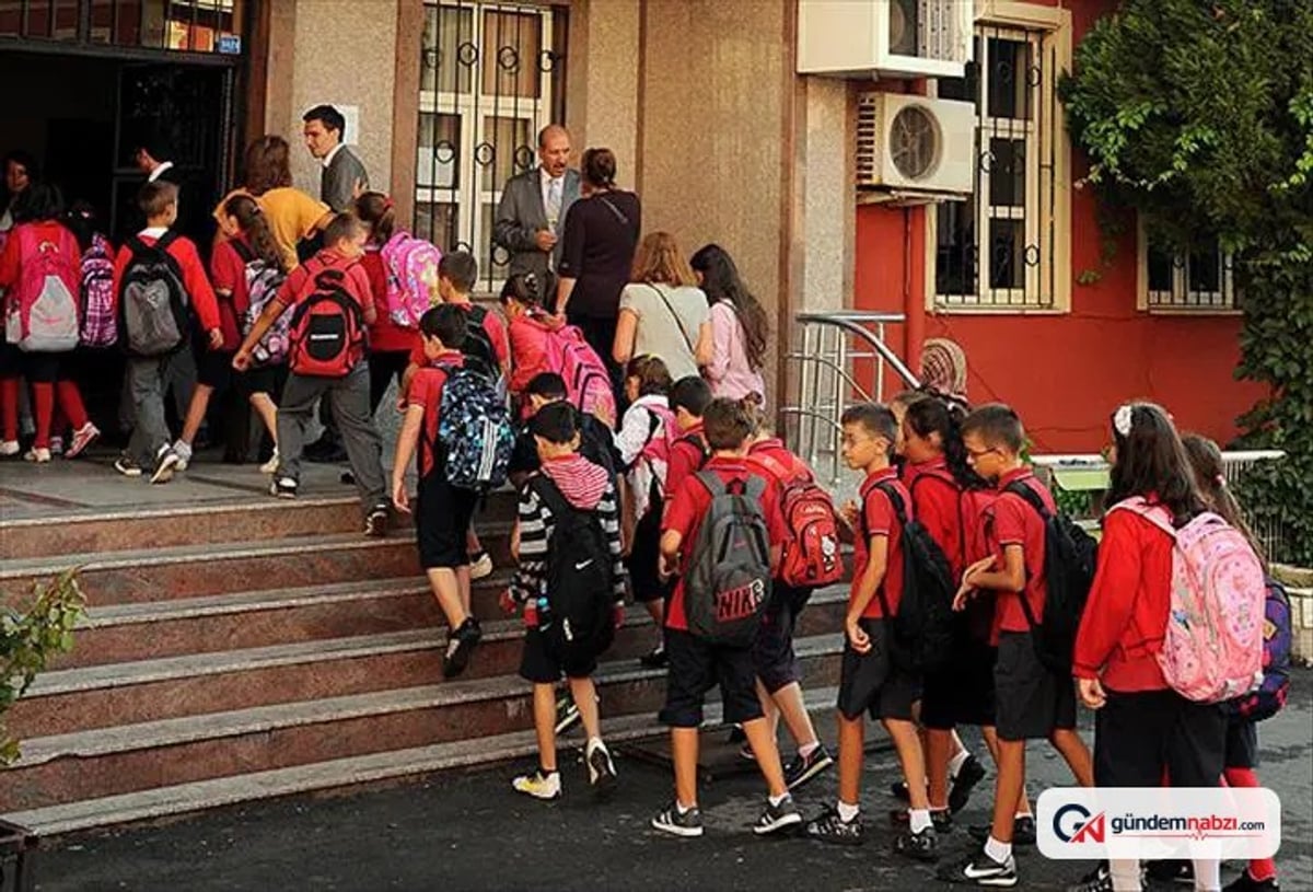 İstanbul'da özel okullarda kitap ücretleri yüzde 63 zamlandı