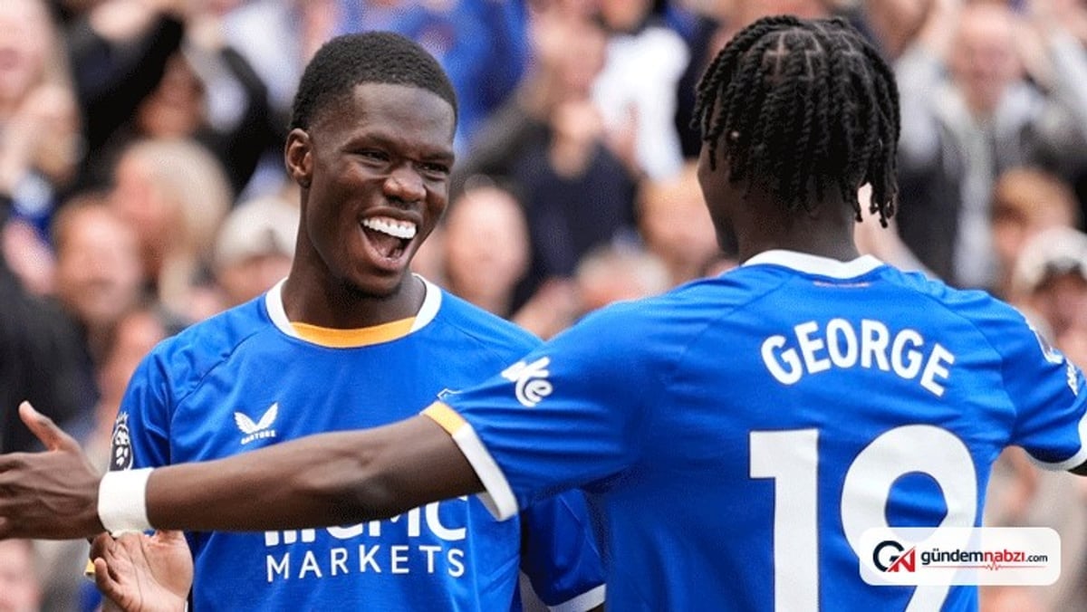 Everton, Crystal Palace'ı 2-0 yenerek Premier Lig'e galibiyetle başladı