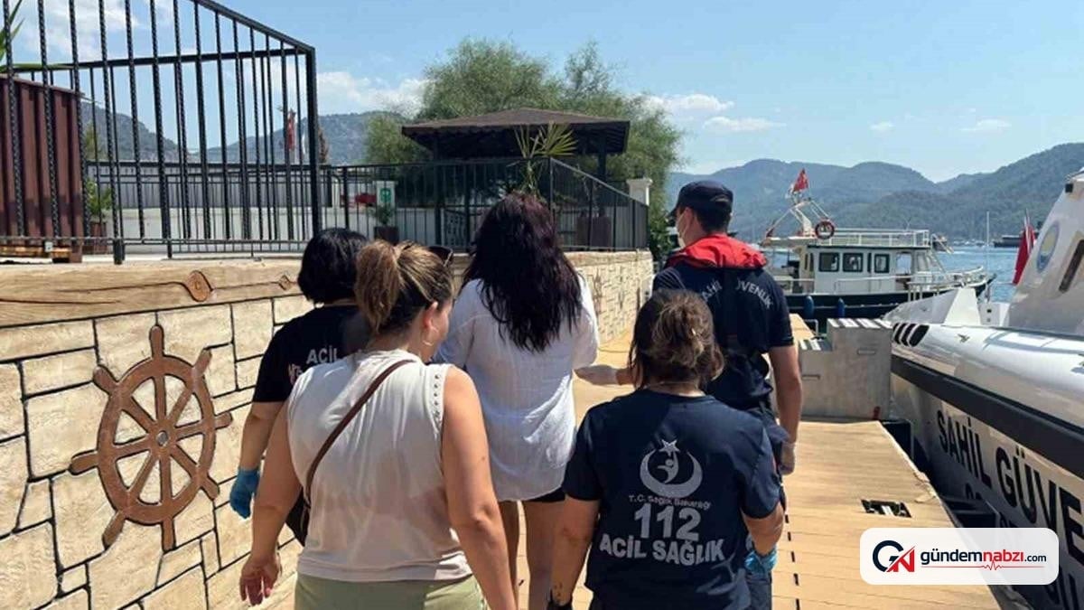 Muğla'da gezi teknesinde yaralanan kişi tahliye edildi