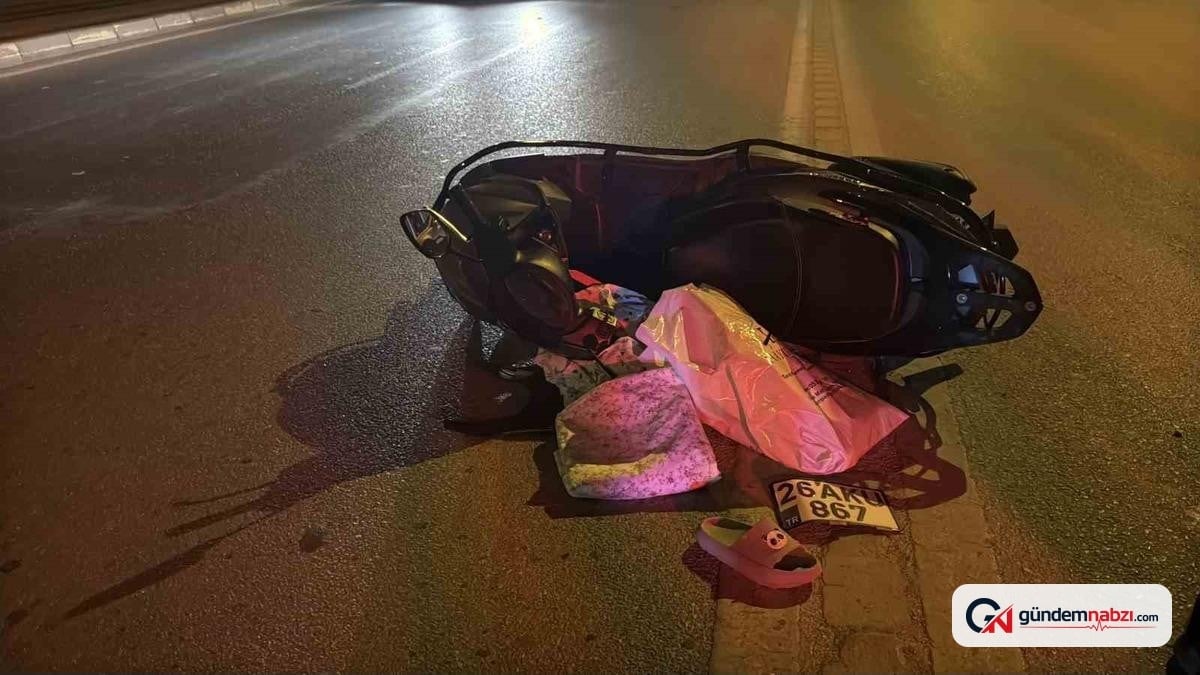 Eskişehir Odunpazarı'nda otomobil ile motosiklet çarpıştı: 2 yaralı