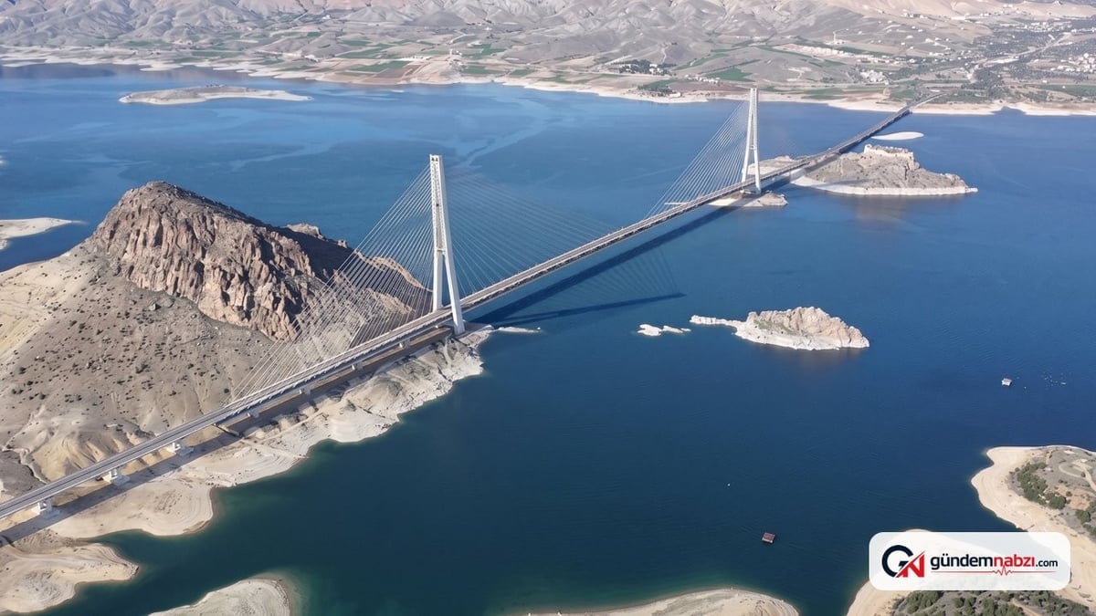 Bakan Uraloğlu, Elazığ ve Tunceli'yi bağlayacak köprünün yapımına başladı