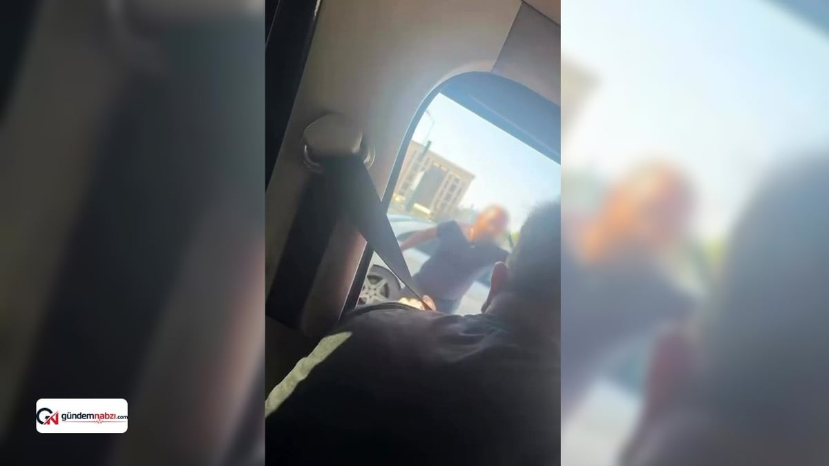 Bursa'da trafikte minibüs şoförü ile otomobil sürücüsü kavgası