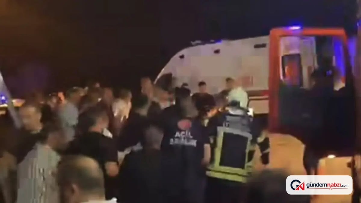 Bartın'da Minibüs ile otomobil çarpıştı: 11 yaralı