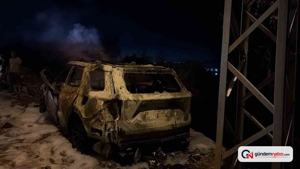 Erdek'te otomobil yangını paniğe yol açtı