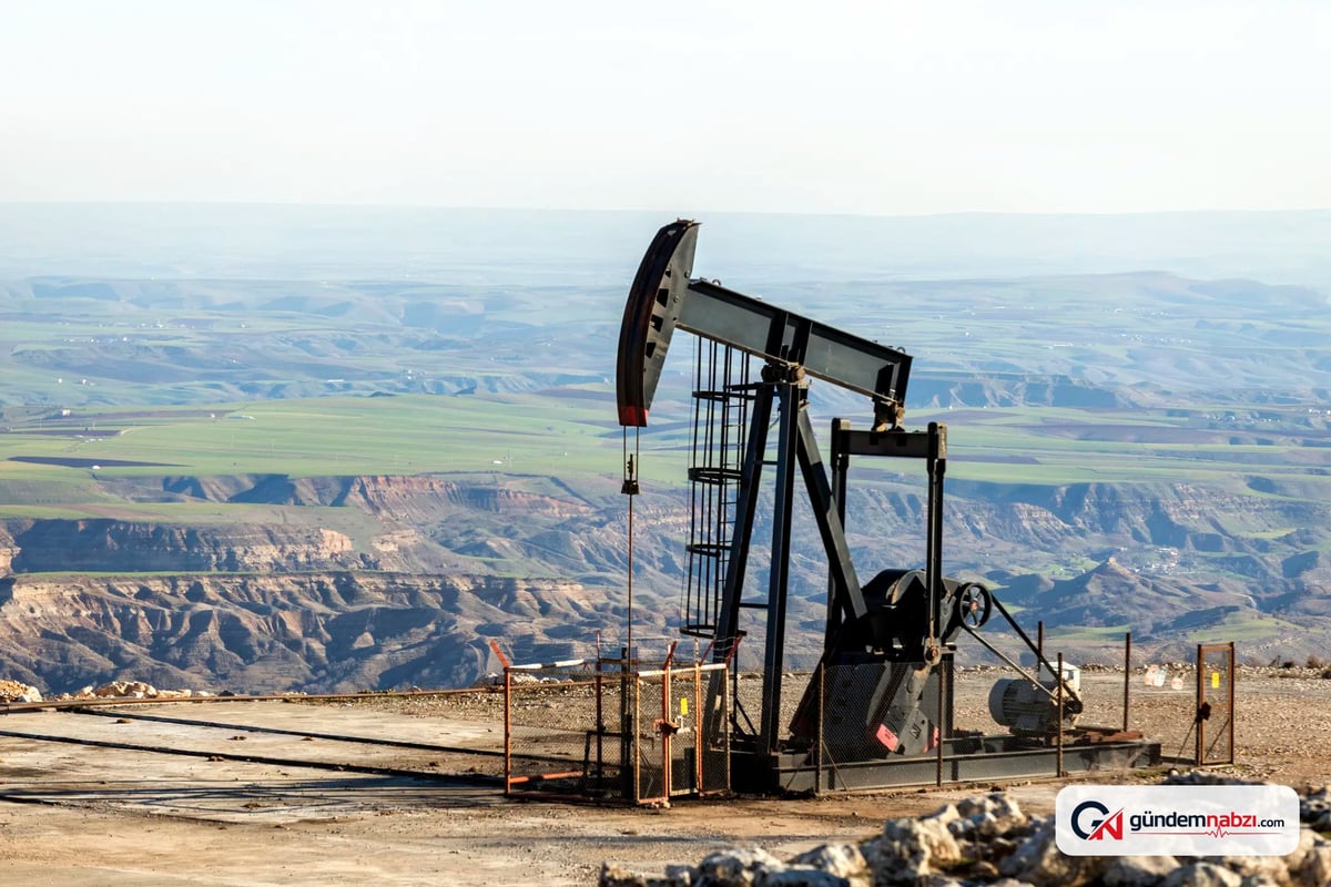 Petrol fiyatları yaptırımlar öncesi geriledi