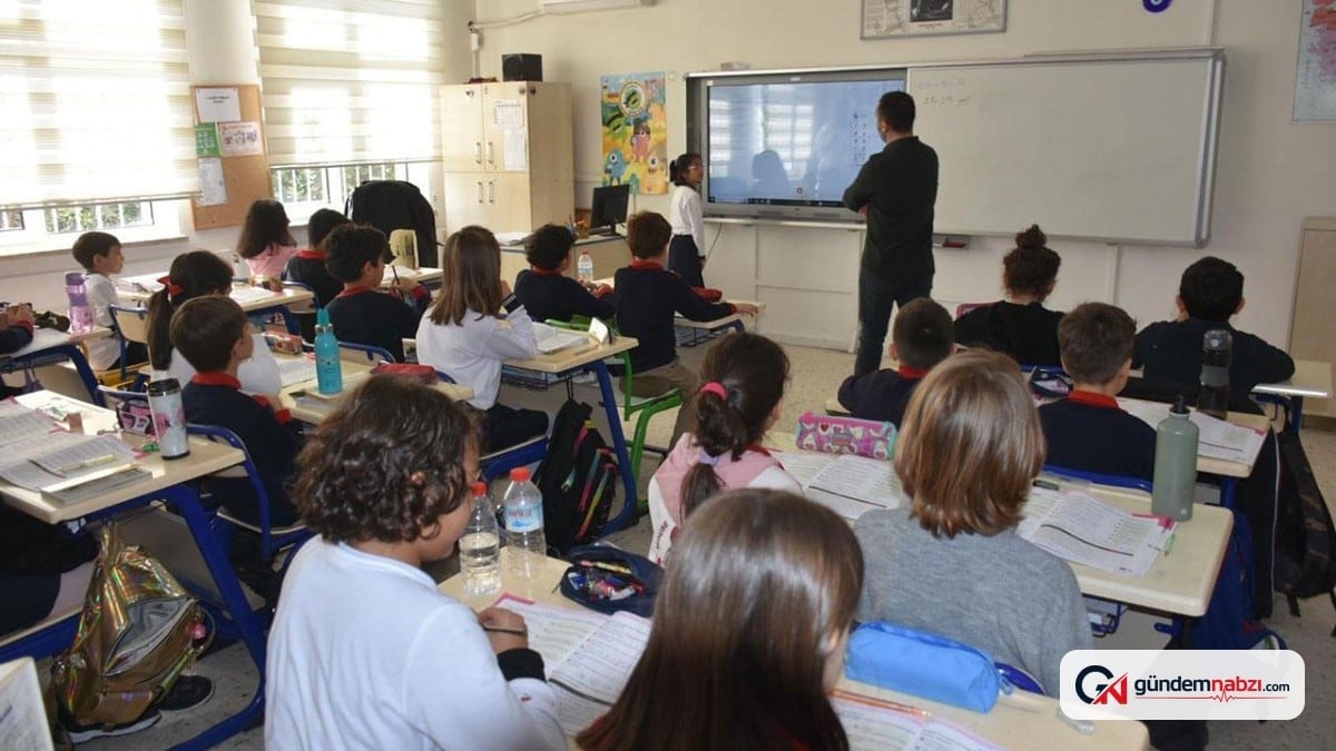 MEB, 81 ile genelge gönderdi: Milli Dayanışma etkinlikleri düzenlenecek