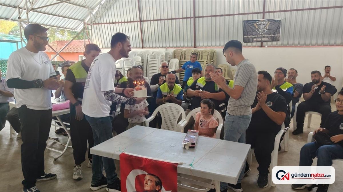 Motosiklet tutkunlarından 6 yaşındaki Yağmur'a doğum günü sürprizi