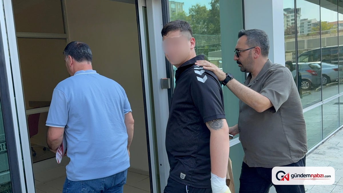 Samsun'da 17 yaşındaki çocuk iki kişiyi bıçakladı