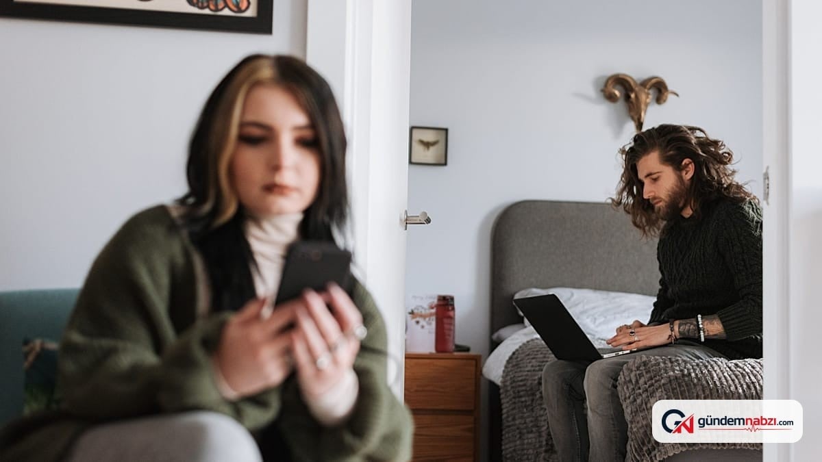 İlişkileri tehdit eden dijital alışkanlık: Phubbing nedir