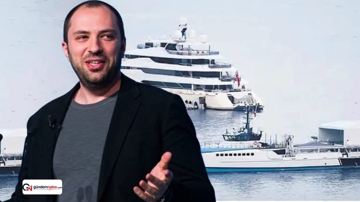 Milyarder iş insanı Jan Koum'un yatı Muğla'da demirledi