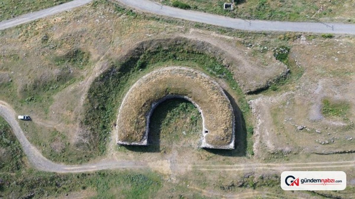 Kars'ta 200 yıllık Gemli Tabya havadan görüntülendi