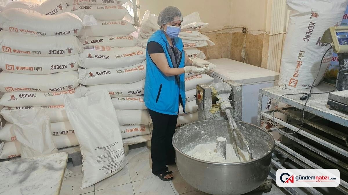 Diyarbakır'da 7 ton 100 kilogram böceklenmiş un ele geçirildi