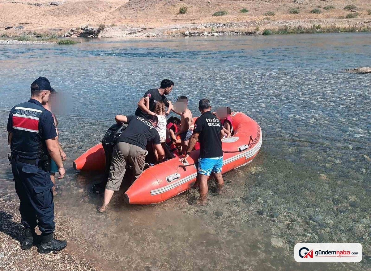 Eğil'de piknik yapan 10 kişi suyun yükselmesi nedeniyle mahsur kaldı