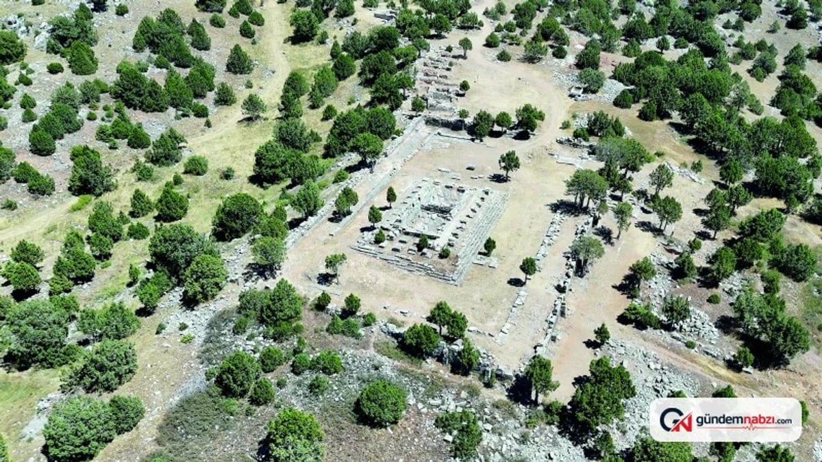 Isparta Yalvaç'ta Men Kutsal Alanı antik inanç merkezi