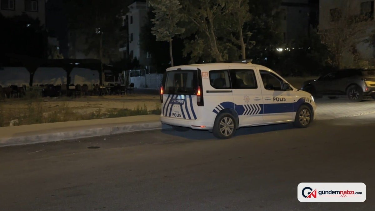 Büyükçekmece'de kıraathaneye silahlı saldırı: 3 yaralı