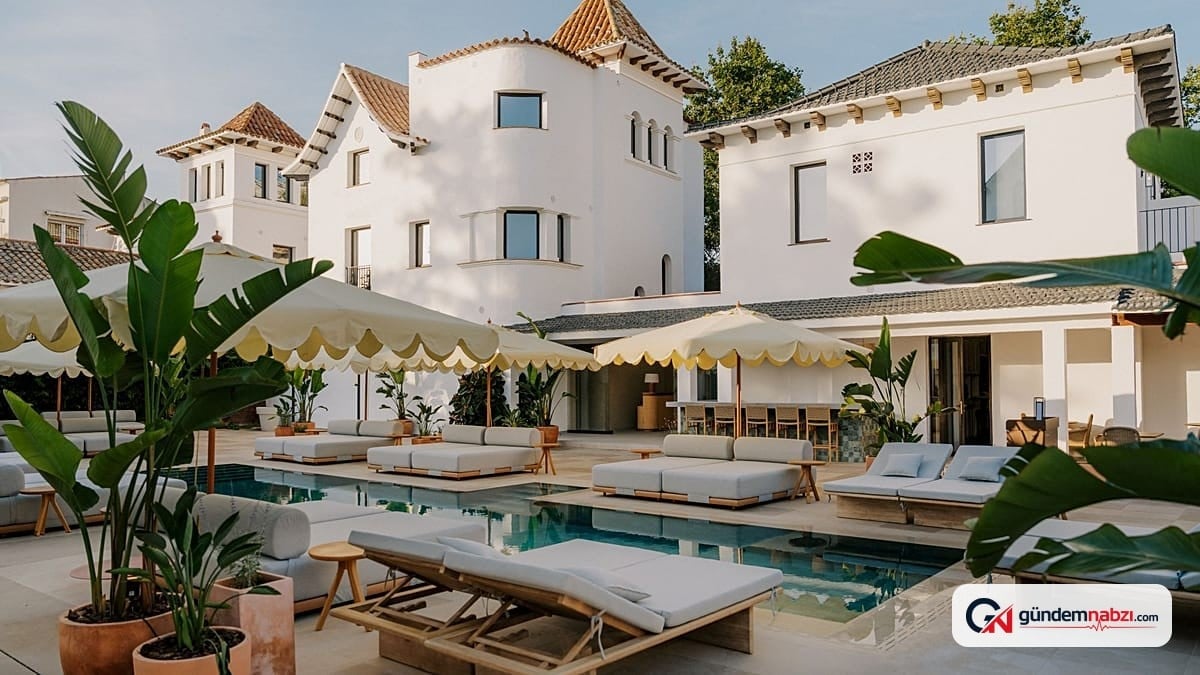 Sitges'te yeni açılan CASA METT Oteli yalnızca yetişkinlere hizmet veriyor