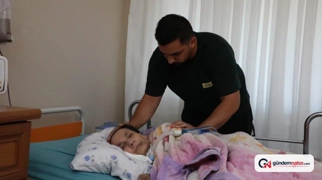 Tunceli'de Eski aşçı, hasta annesine adadığı hayatıyla takdir topladı