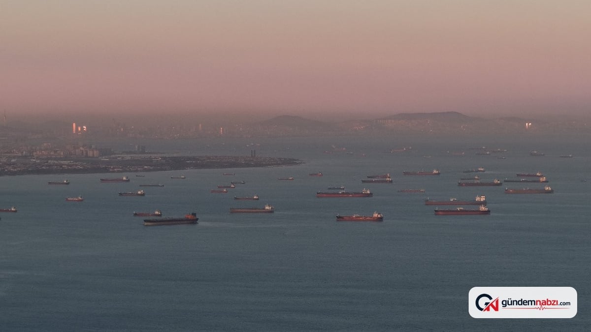 Avcılar açıklarında çok sayıda tanker demirledi