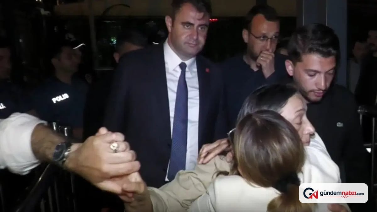 Seferihisar Belediyesi rüşvet soruşturmasında yeni gelişme: Başkan ve yardımcısının şoförleri gözaltına alındı