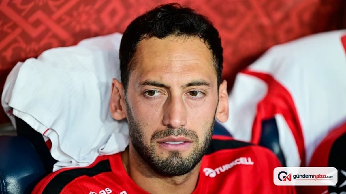 Hakan Çalhanoğlu, Galatasaray'a transfer için imza atabilir