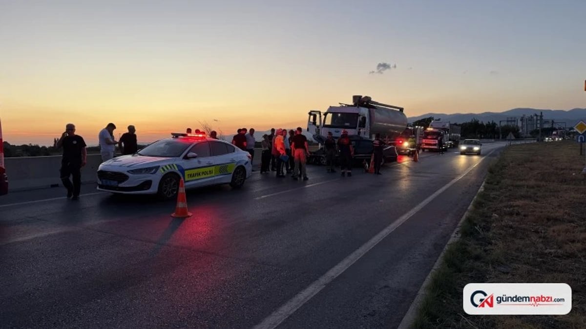 İzmir'de tanker otomobile çarptı: Karı koca hayatını kaybetti