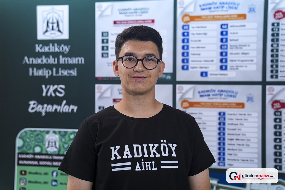 Hafız lise öğrencisi YKS'de Türkiye dereceleri elde etti