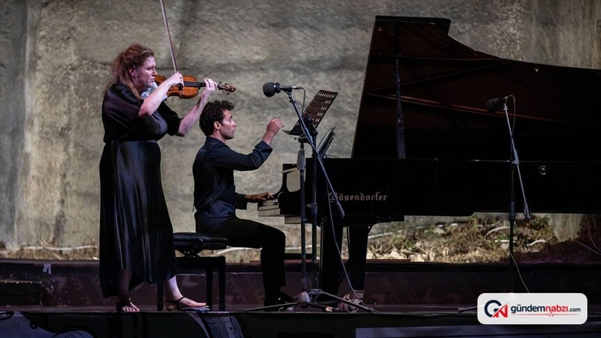 Gümüşlük Müzik Festivali, Antik Taş Ocağı'nda iki konserle sürdü