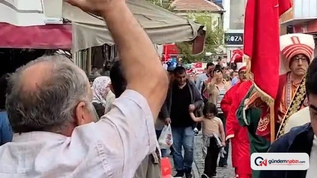 Eskişehir'de mehteran takımı kortejde coşku yarattı