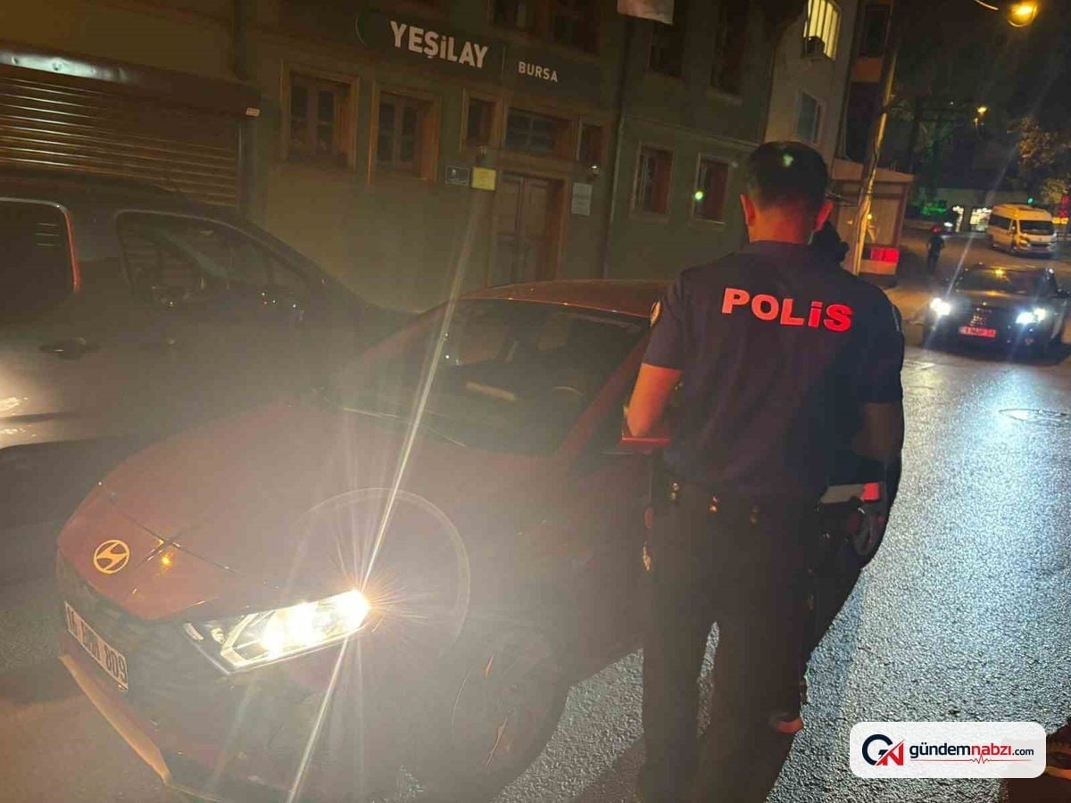 Bursa'da huzur uygulamasında 3 aranan şahıs yakalandı