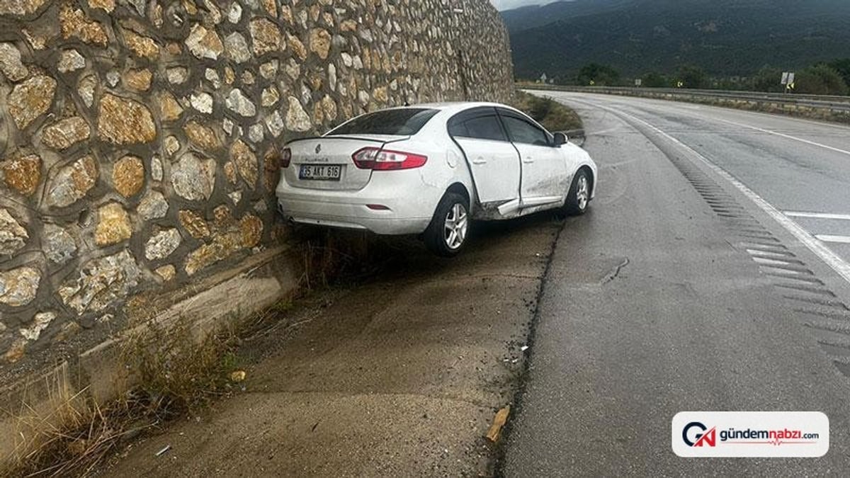Amasya'da otomobil istinat duvarına çarptı; 6 kişi yaralandı