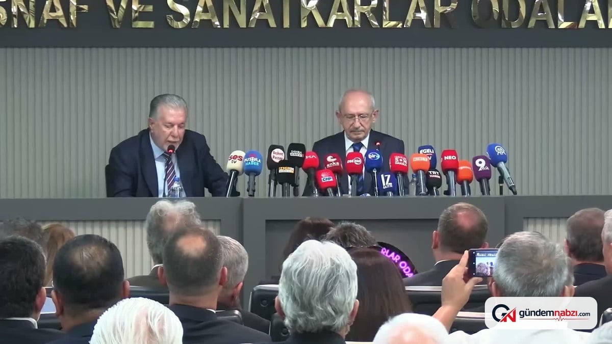 Kemal Kılıçdaroğlu İzmir'de esnafın sorunlarını dinledi