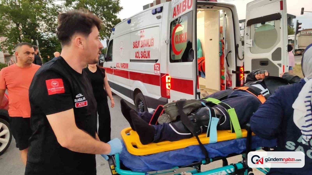 Samsun'da motosiklet ve otomobil çarpıştı, 1 kişi yaralandı