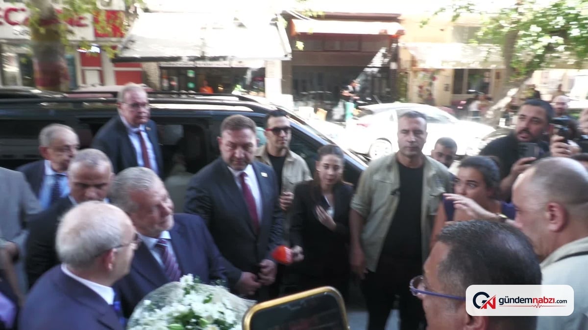 Kemal Kılıçdaroğlu'nu karşılayan 78 yaşındaki Esnaf: 'Dürüstlüğüne inanıyorum'