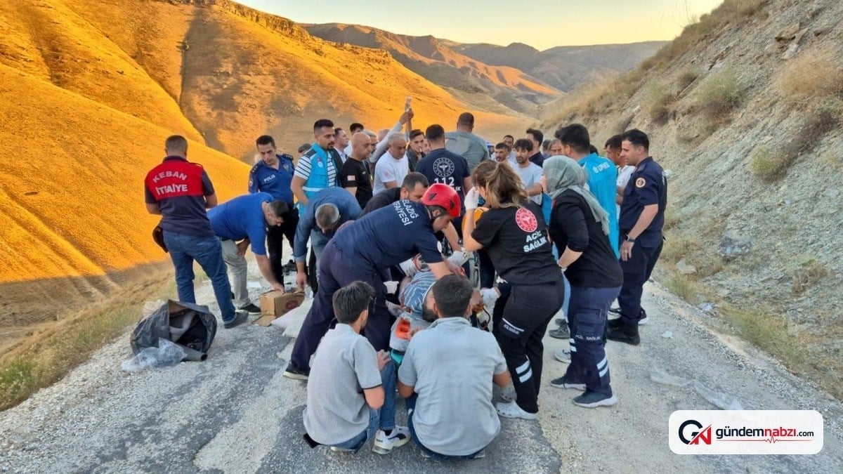 Elazığ'da işçi minibüsü devrildi: 13 yaralı