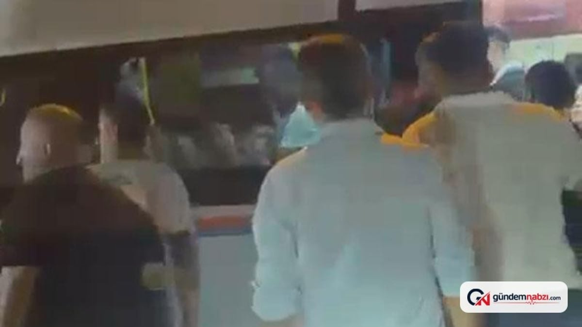 Adana'da dolmuşta bir kişi darbedildi