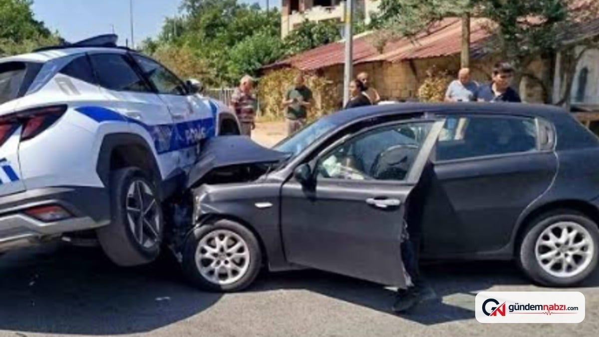 Aydın'da polis aracı otomobille çarpıştı: 2 yaralı