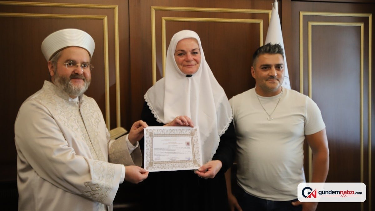 Gaziantep'te Alman kadın Müslüman oldu