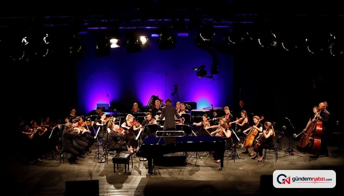 Covent Garden Sinfonietta Türkiye'deki ilk konserini Muğla Bodrum'da verdi