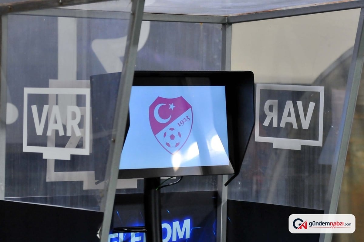 Derbinin VAR hakemi Polonyalı