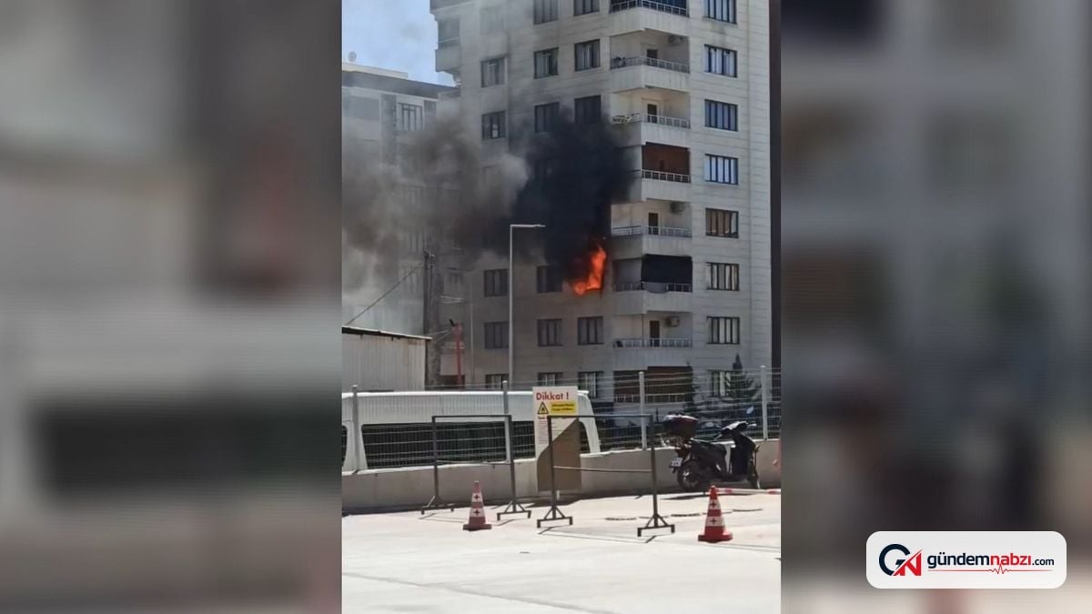 Şanlıurfa'da 8 katlı binada yangın çıktı